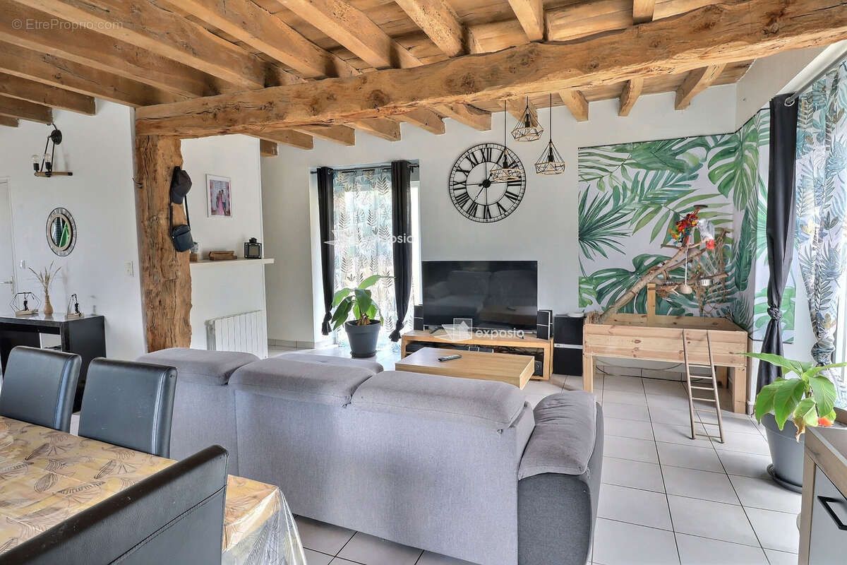Maison à SAINT-AUBIN-D'AUBIGNE