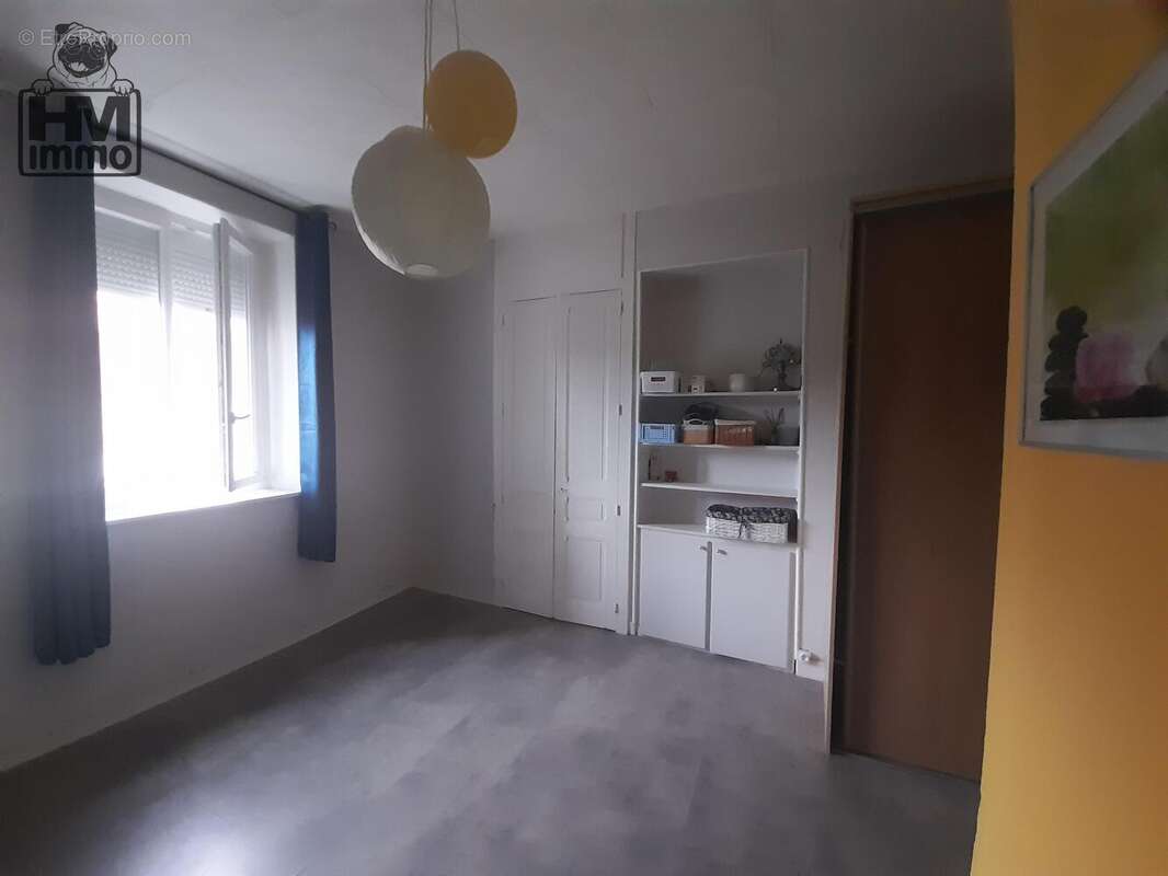 Maison à SAINT-PRIEST-TAURION