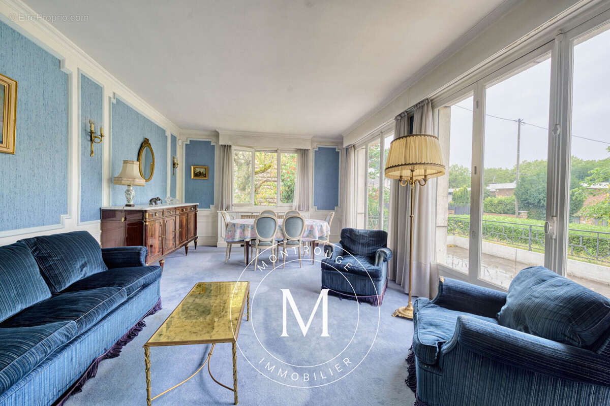 Maison Bagneux limite Montrouge - 7 pièces 245.38 m2 - photo 2