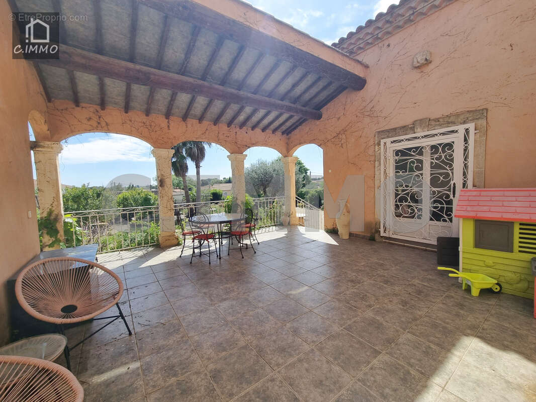 Maison à ESPONDEILHAN