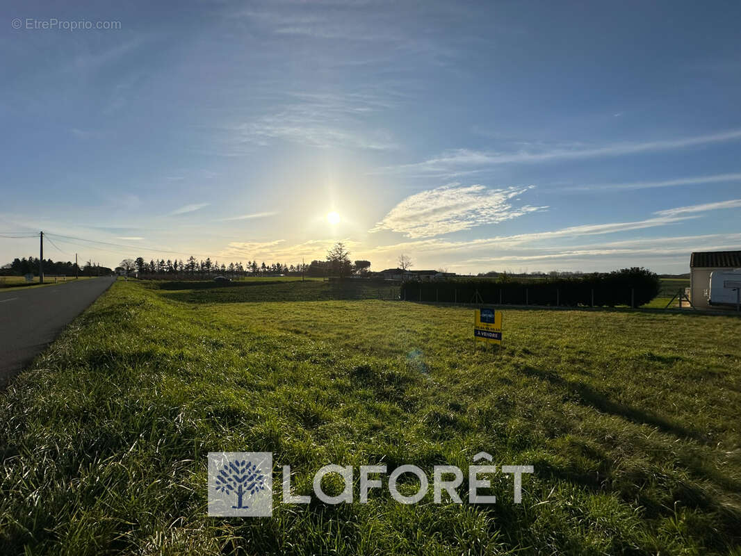 Terrain à GEMOZAC