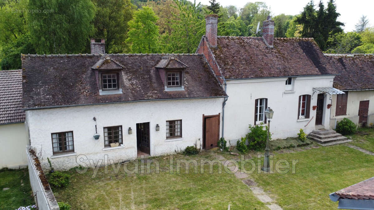Maison à MILLY-SUR-THERAIN
