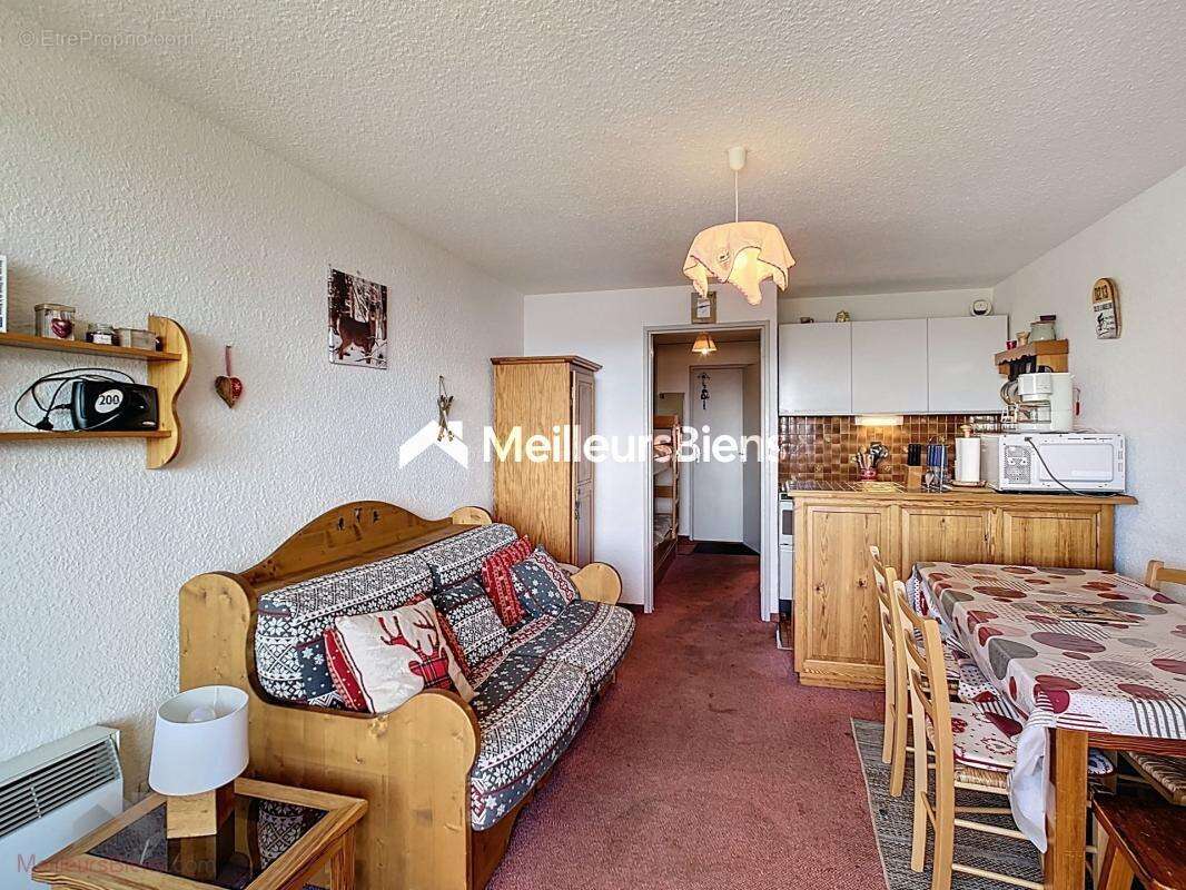 Appartement à SAINT-FRANCOIS-LONGCHAMP