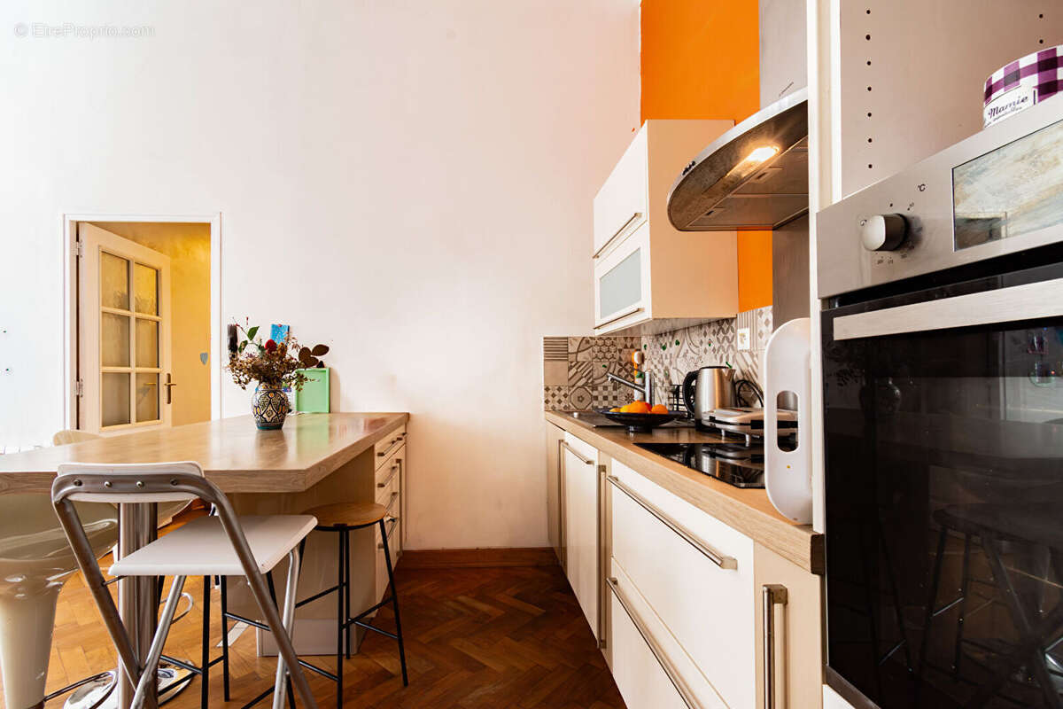 Appartement à MARSEILLE-2E