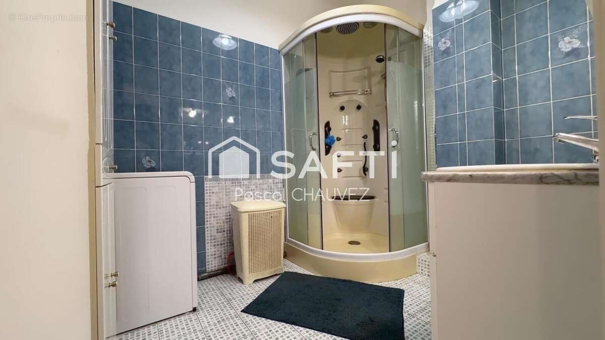 Photo 9 - Appartement à MARSEILLE-4E