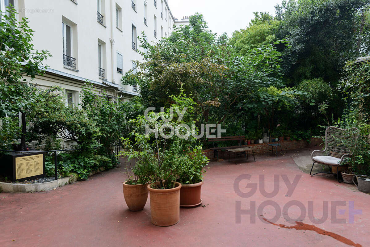 Bel Appartement de 38 m2 - Atypique Esprit Loft Village Ramey - photo 10