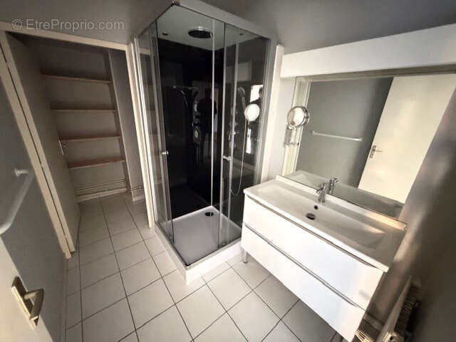 Appartement à LYON-8E