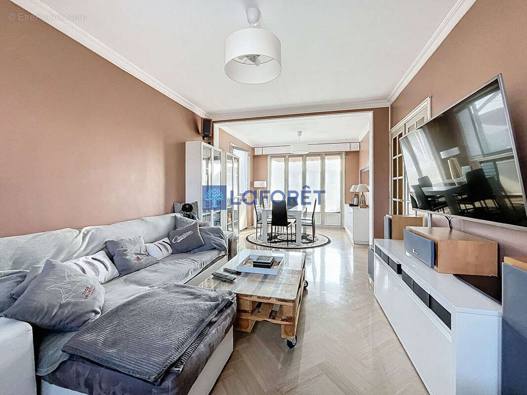 Maison à SAVIGNY-SUR-ORGE