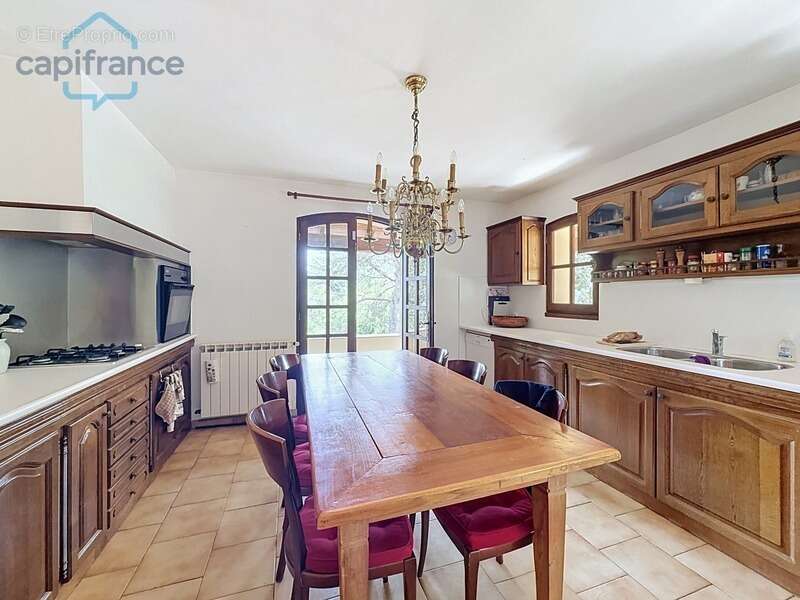 À vendre à 10 min d'Anduze: Maison avec Gîte et Piscine - Idéale pour Investissement ou Accueil Familial ! - photo 12