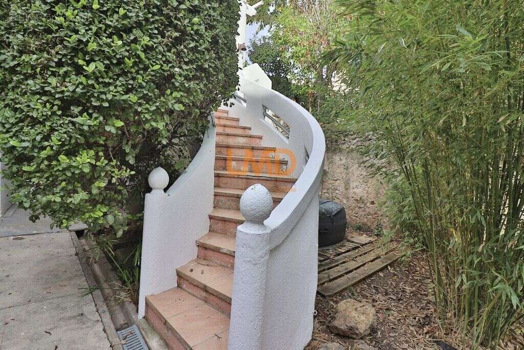 Maison à BESSE-SUR-ISSOLE