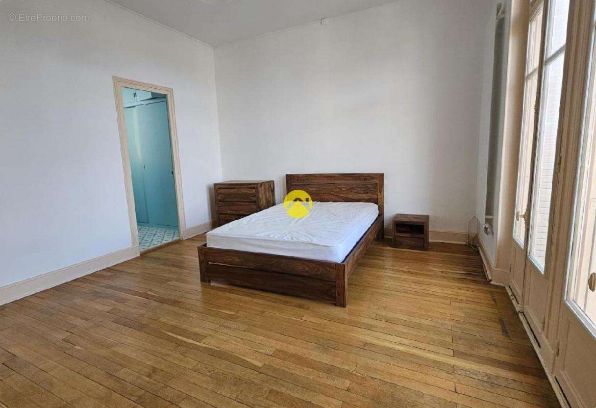 Maison à NERIS-LES-BAINS