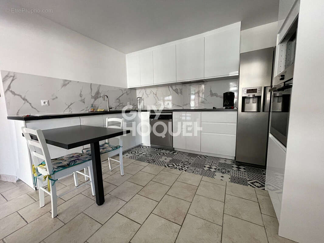 Maison 217 m² à Croth  - photo 3