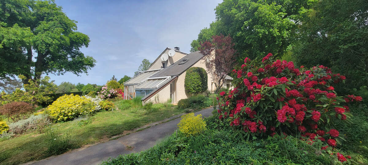 Maison à BEYNAT