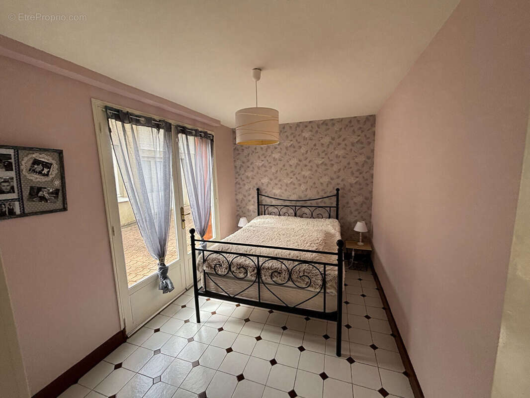 Maison à MORANNES