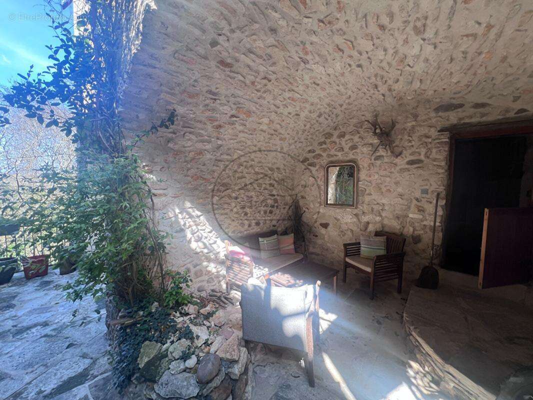 Maison à ROCHEGUDE