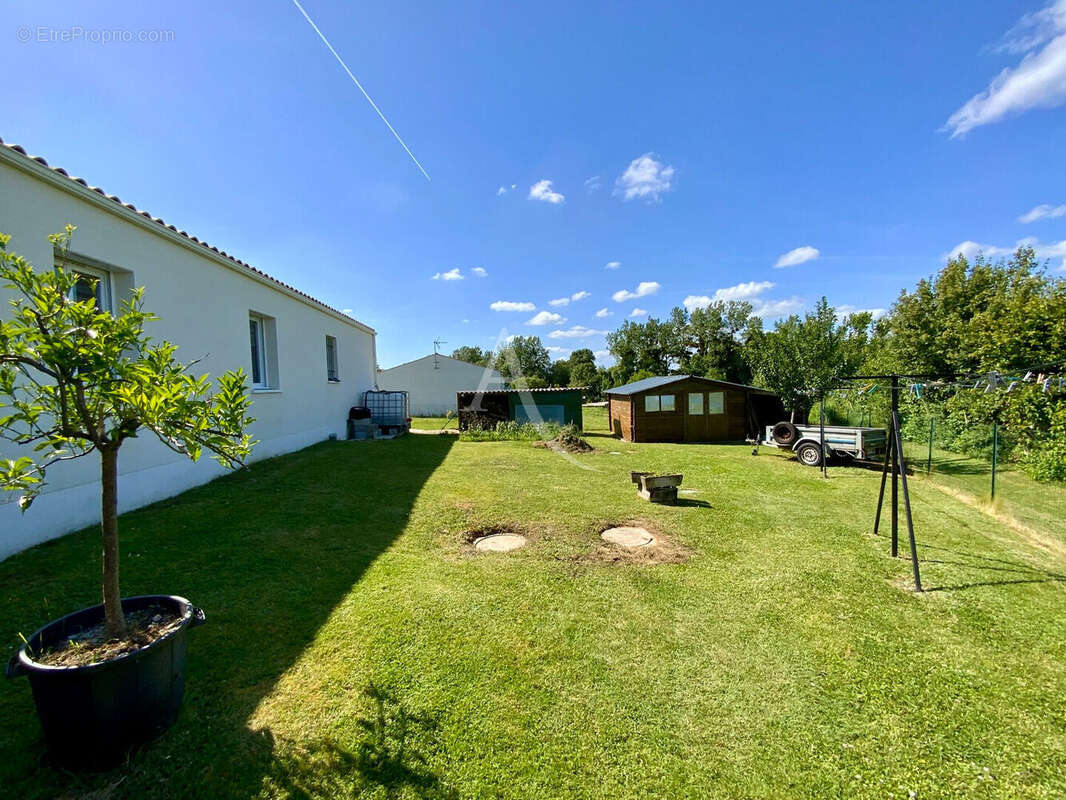 Maison à PONS