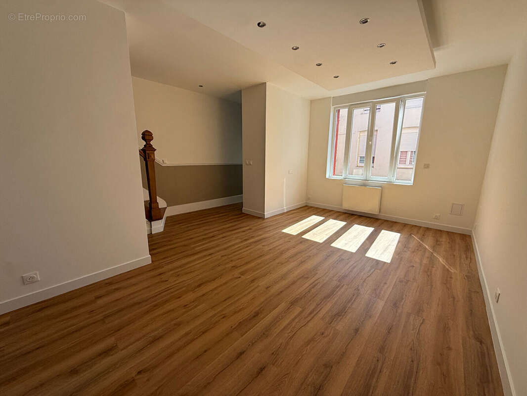 Maison Saint Quentin 4 pièce(s) 65 m2 - photo 5