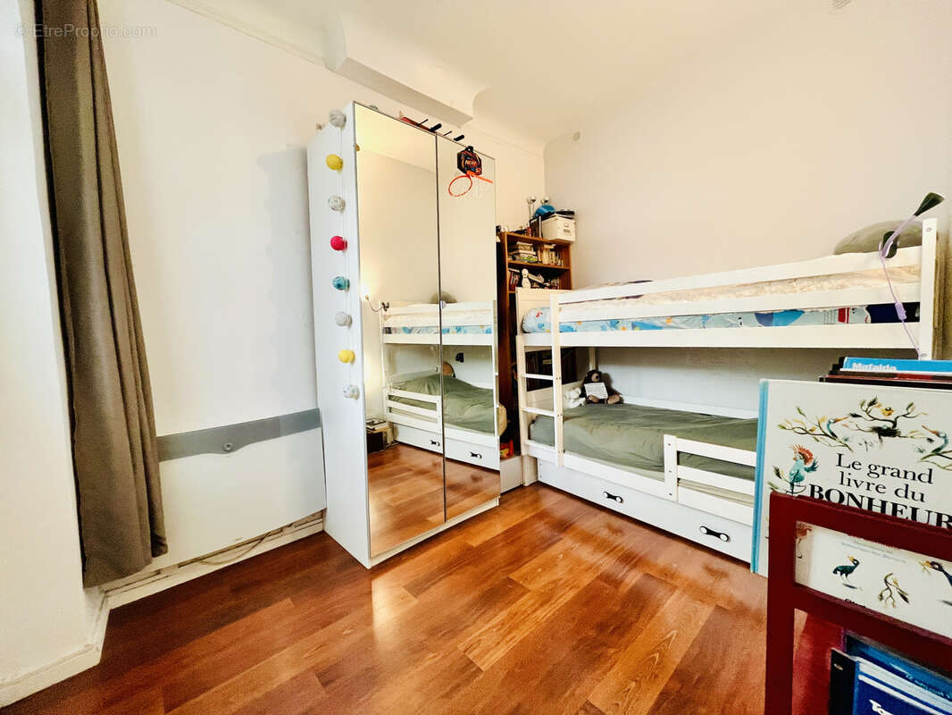 Appartement à MARSEILLE-6E