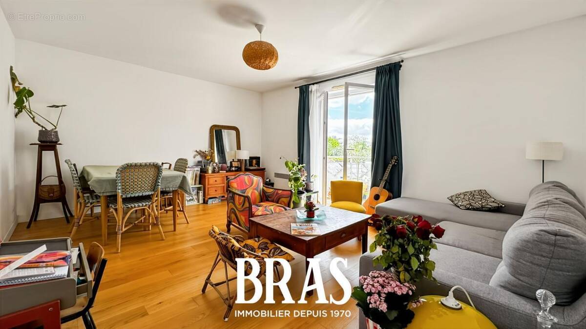 Appartement à REZE