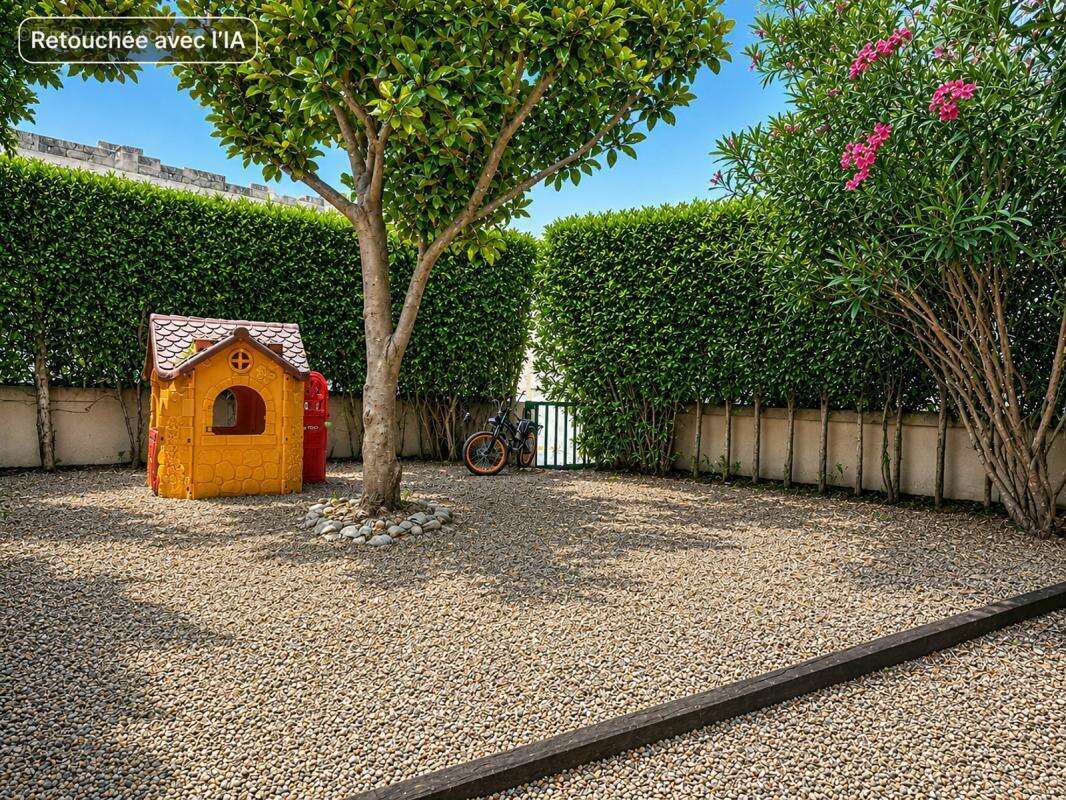 Exclusivite avignon intra  t4 avec jardin, cour et parking - photo 13