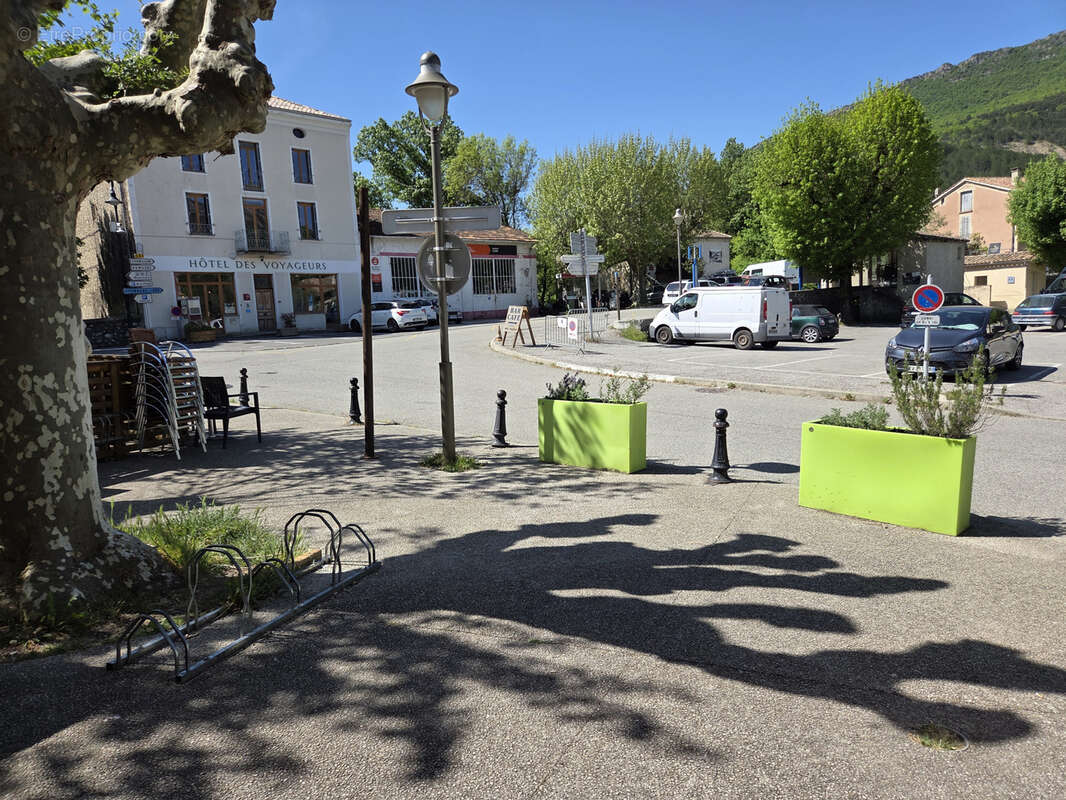 Autre à LA MOTTE-CHALANCON