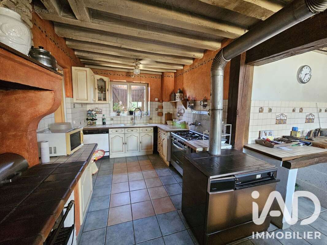 Maison 175 m² à Limoise  - photo 4