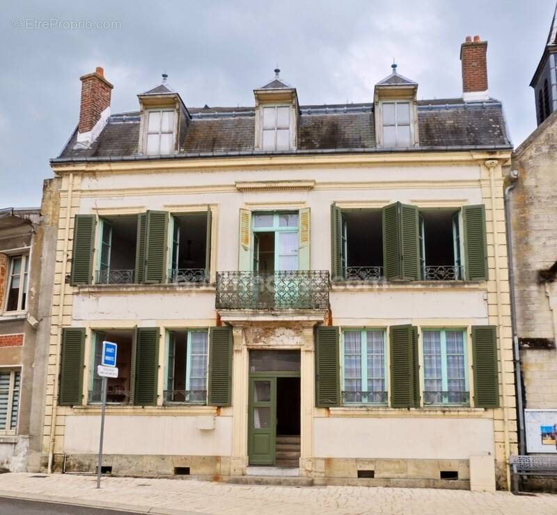 Maison à DUN-SUR-MEUSE