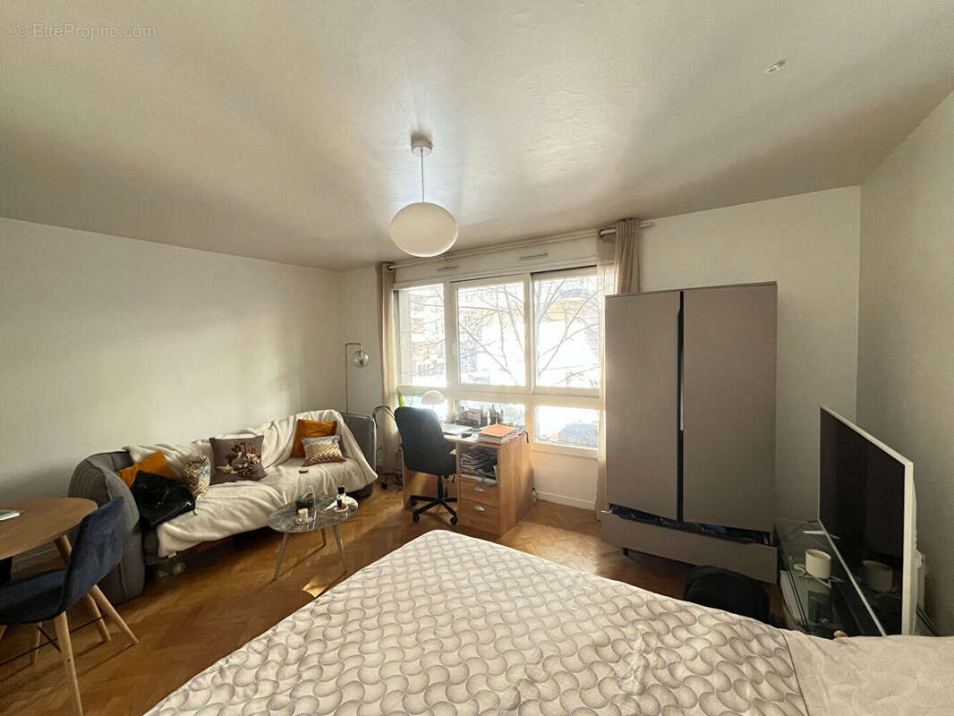 Appartement à LEVALLOIS-PERRET
