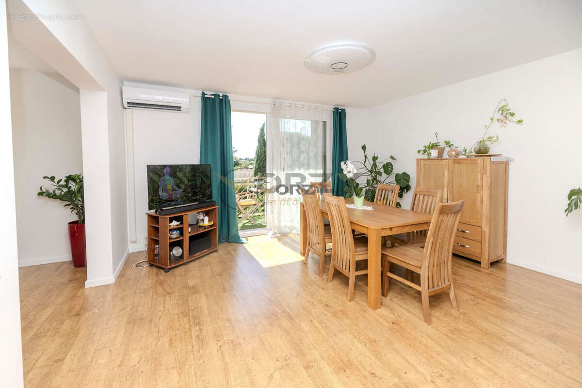 Appartement à VEDENE