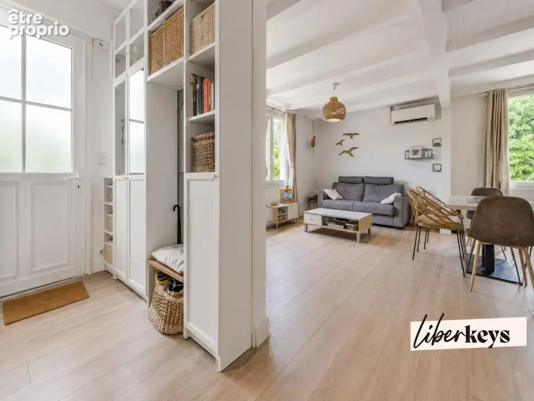  Gémenos – Maison familiale piscinable avec jardin et 2 places de parking - photo 2