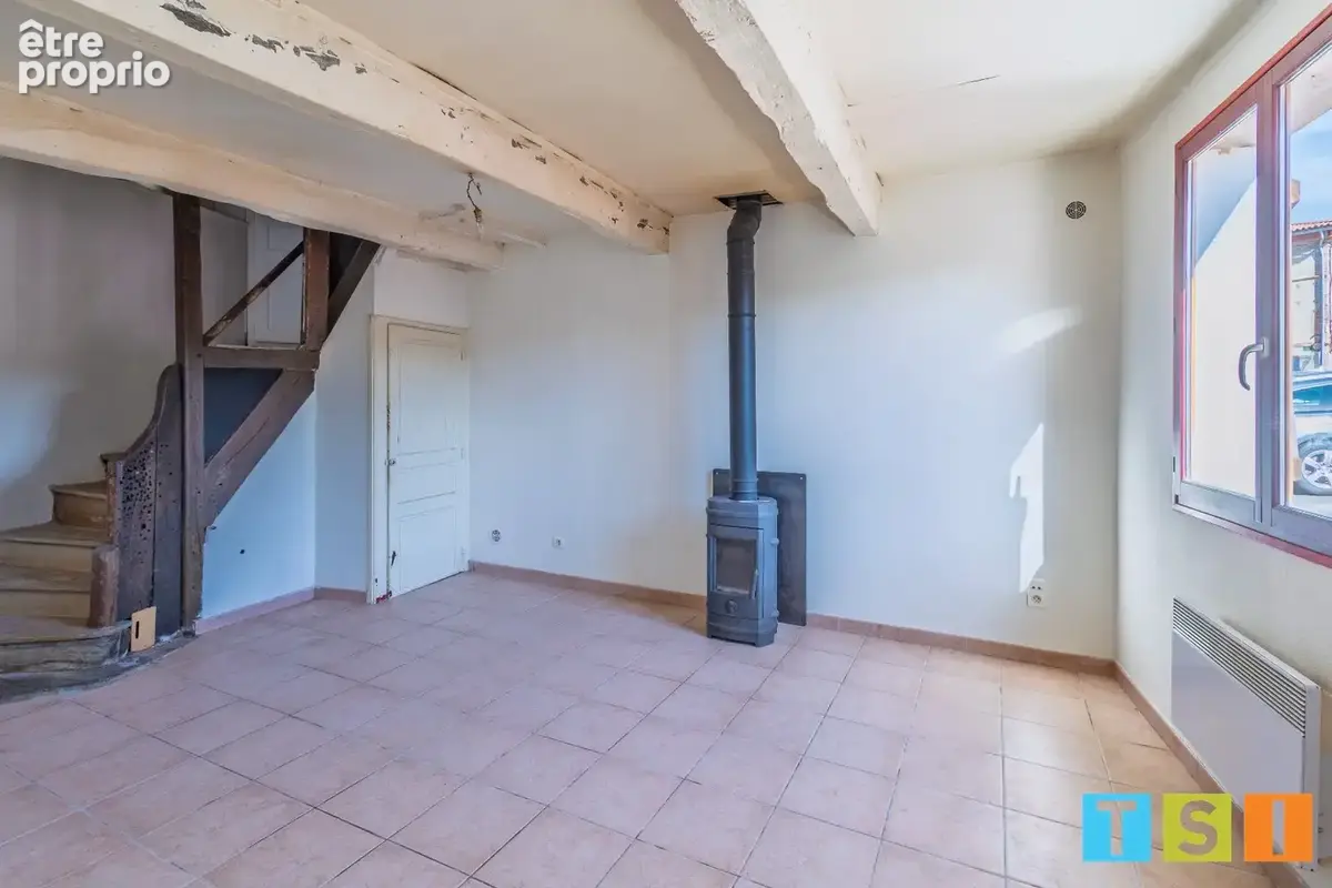 Maison de village avec garage - photo 3