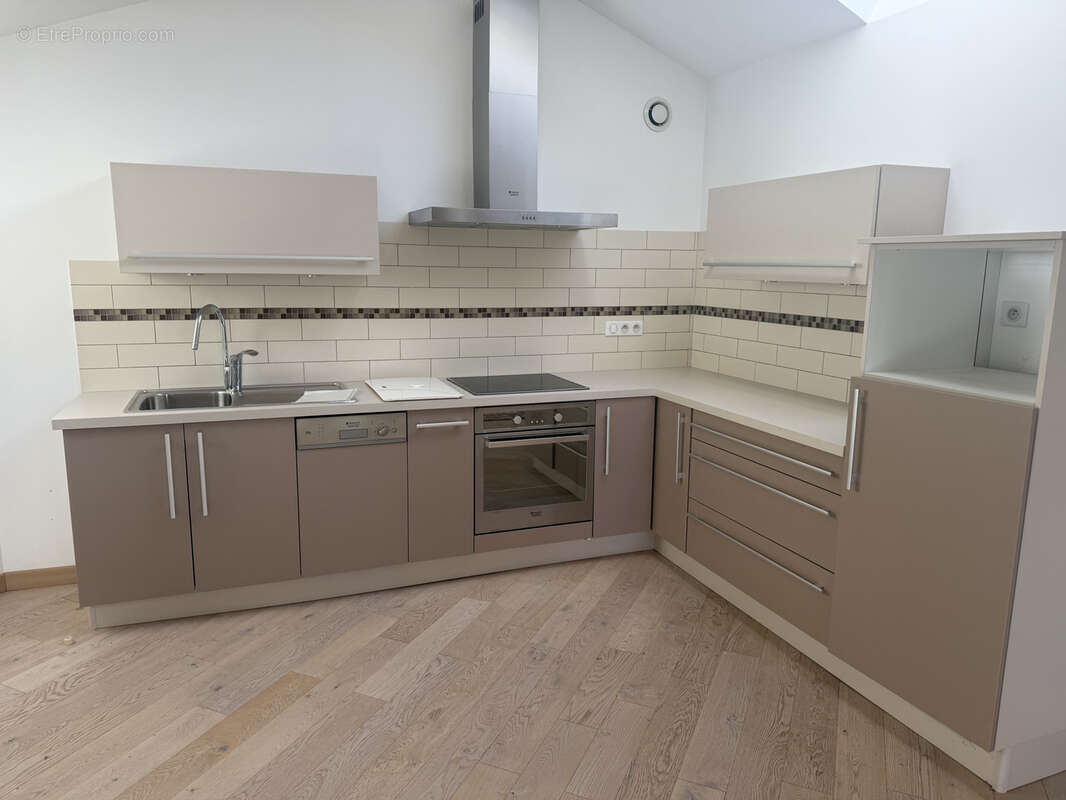 Maison à DIVONNE-LES-BAINS