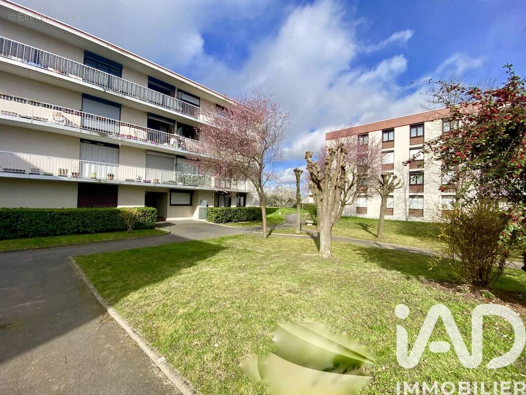 Photo 1 - Appartement à TREMBLAY-EN-FRANCE