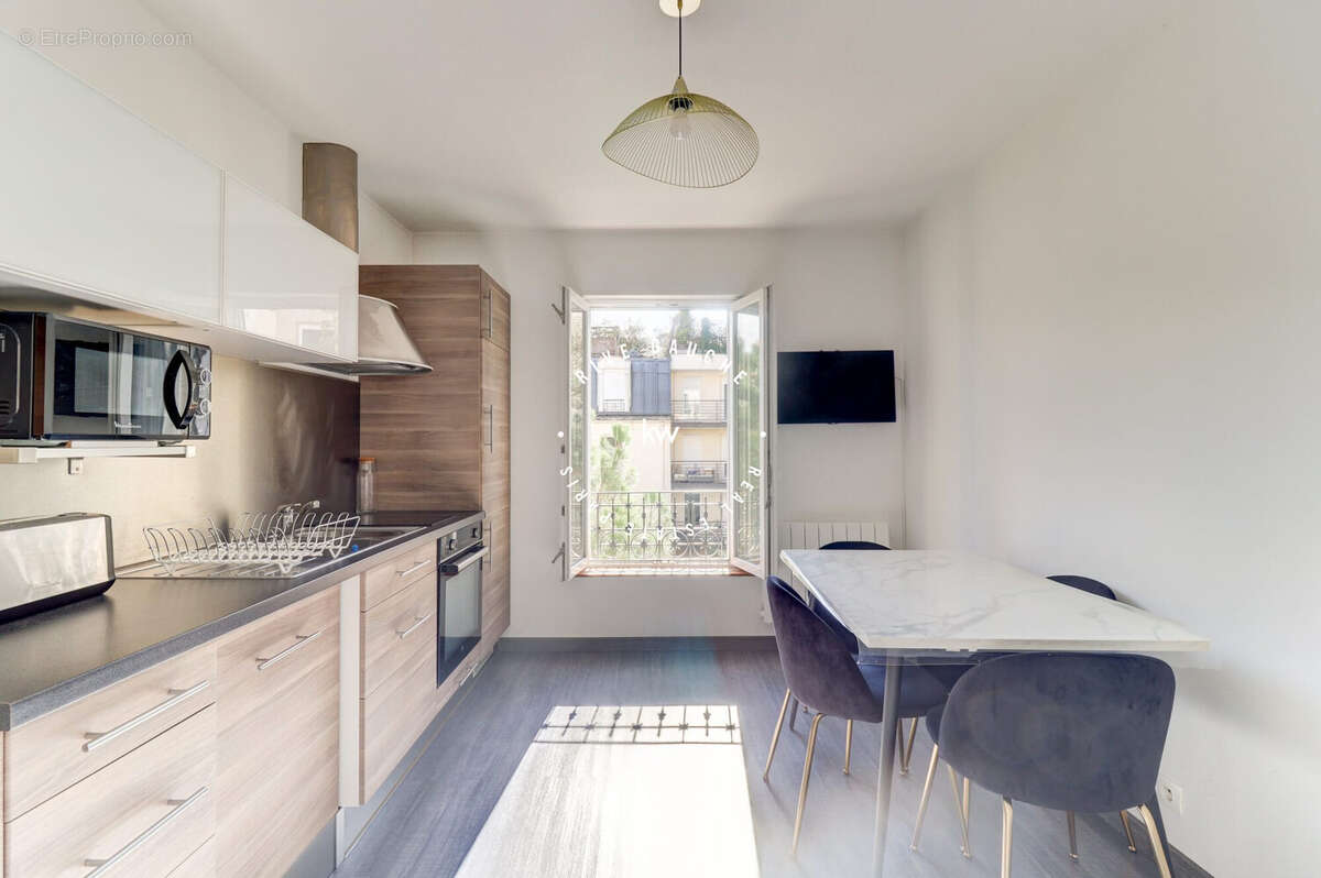 Appartement à SURESNES