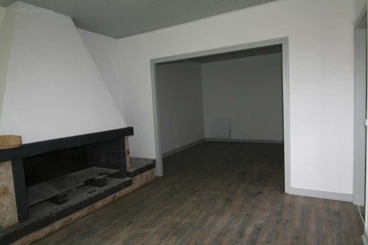 Appartement à BRIIS-SOUS-FORGES