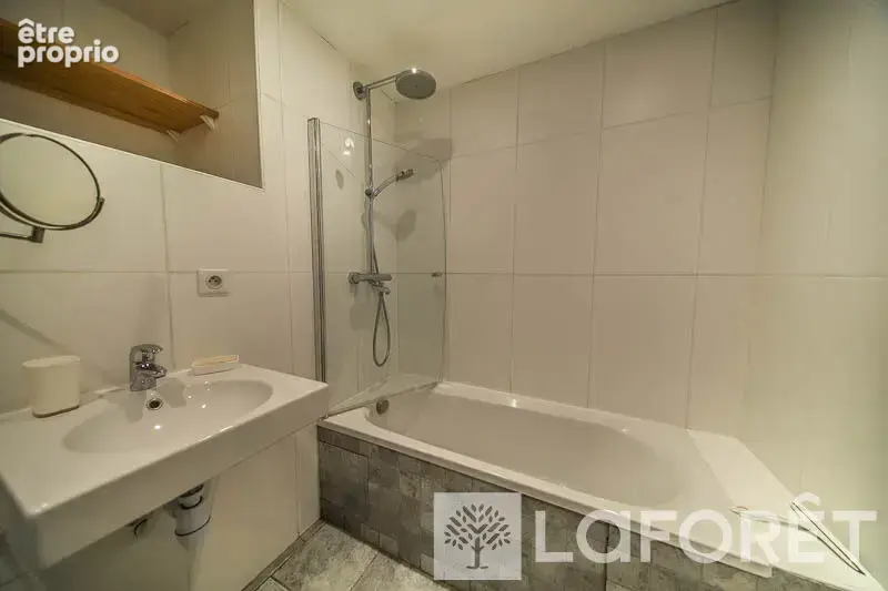 **chalet type 3 - 300m² terrain - embrun - 3 pièces - photo 13