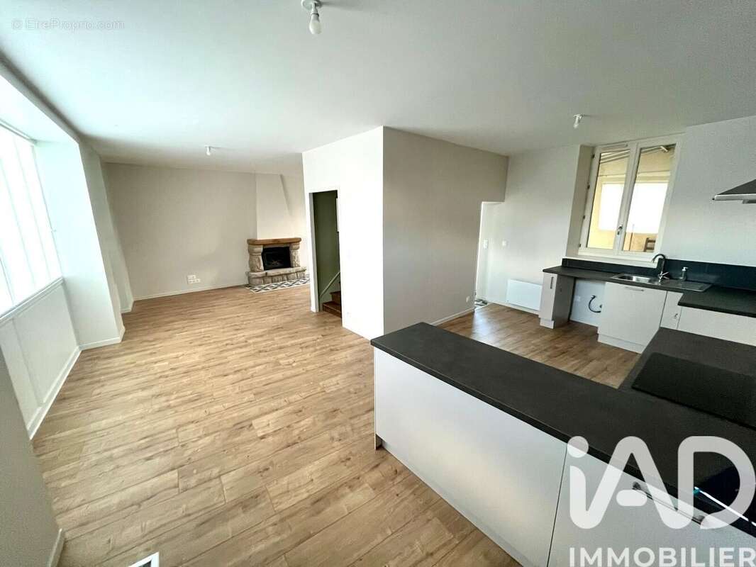 Photo 3 - Maison à SAINT-PIERRE-DE-PLESGUEN