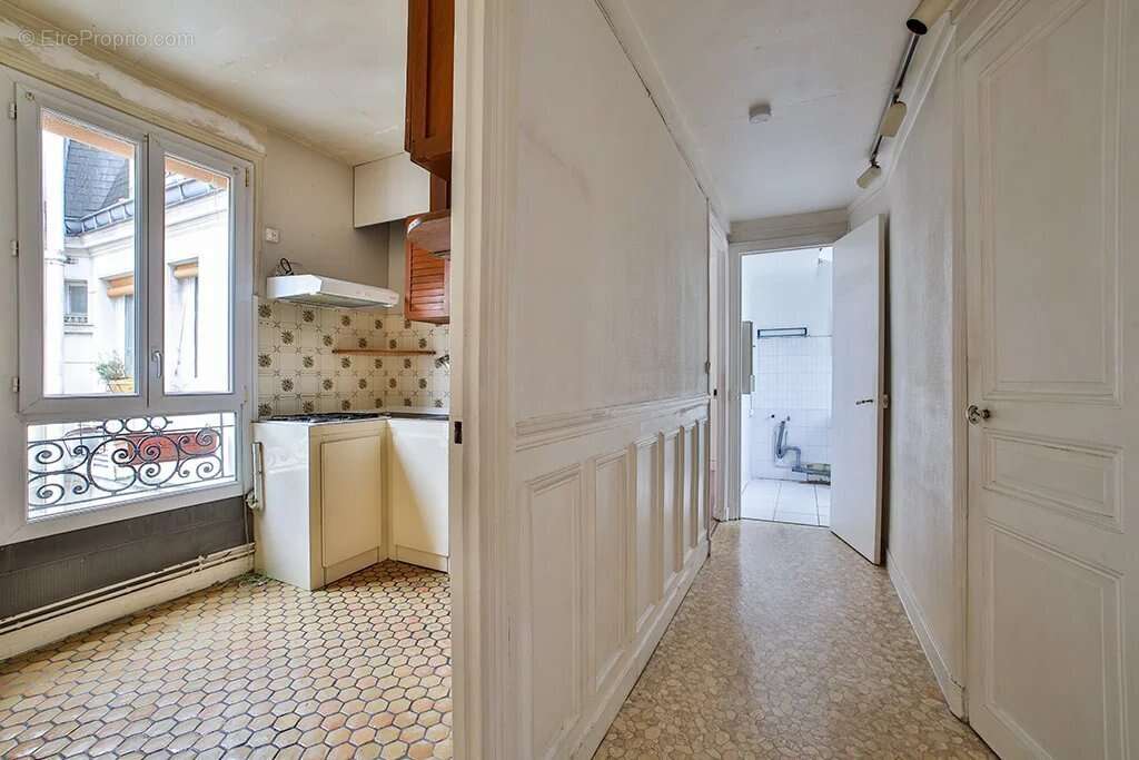 Appartement à PARIS-18E