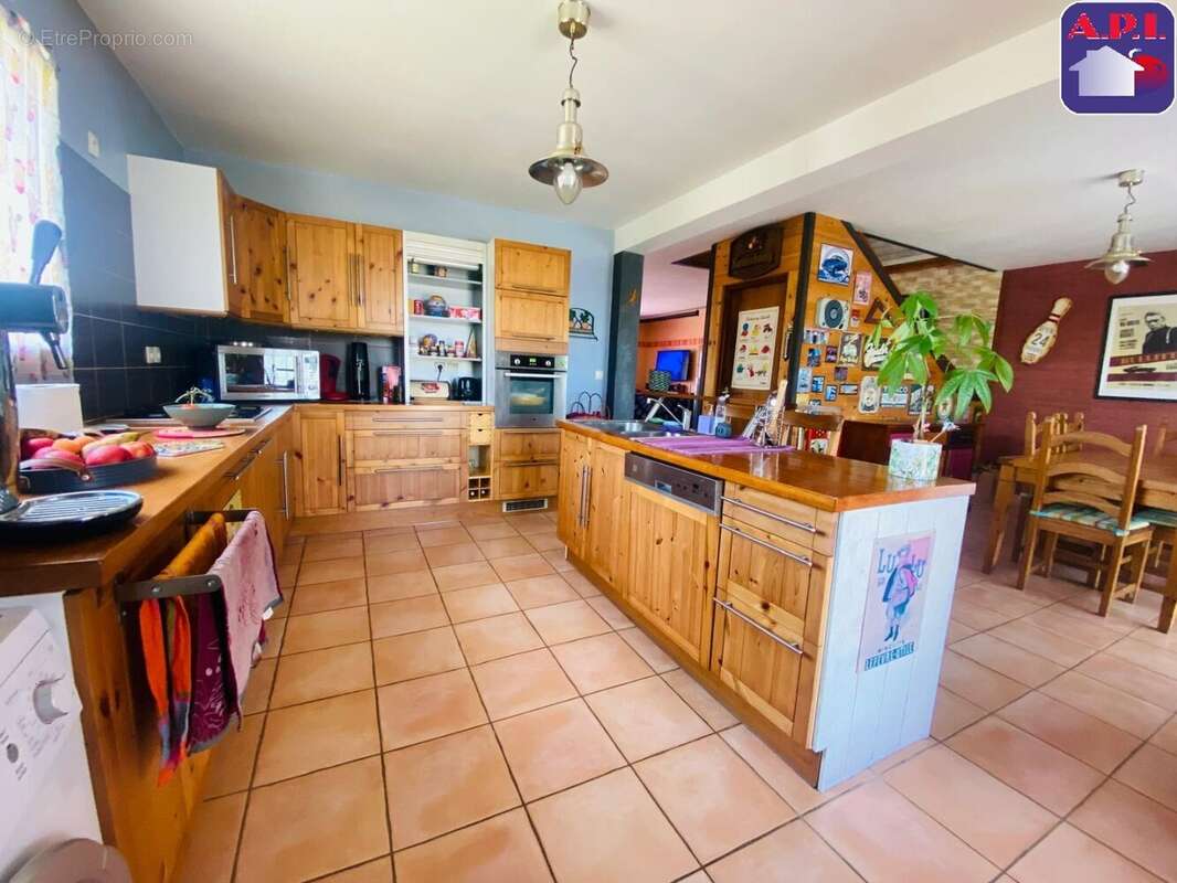 Maison à SAINT-YBARS