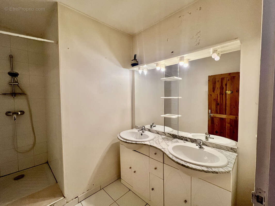 Appartement à VAISON-LA-ROMAINE