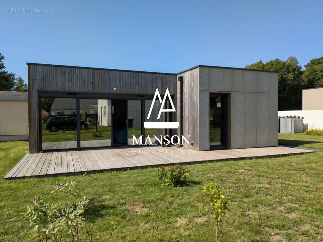 Maison à LANRODEC