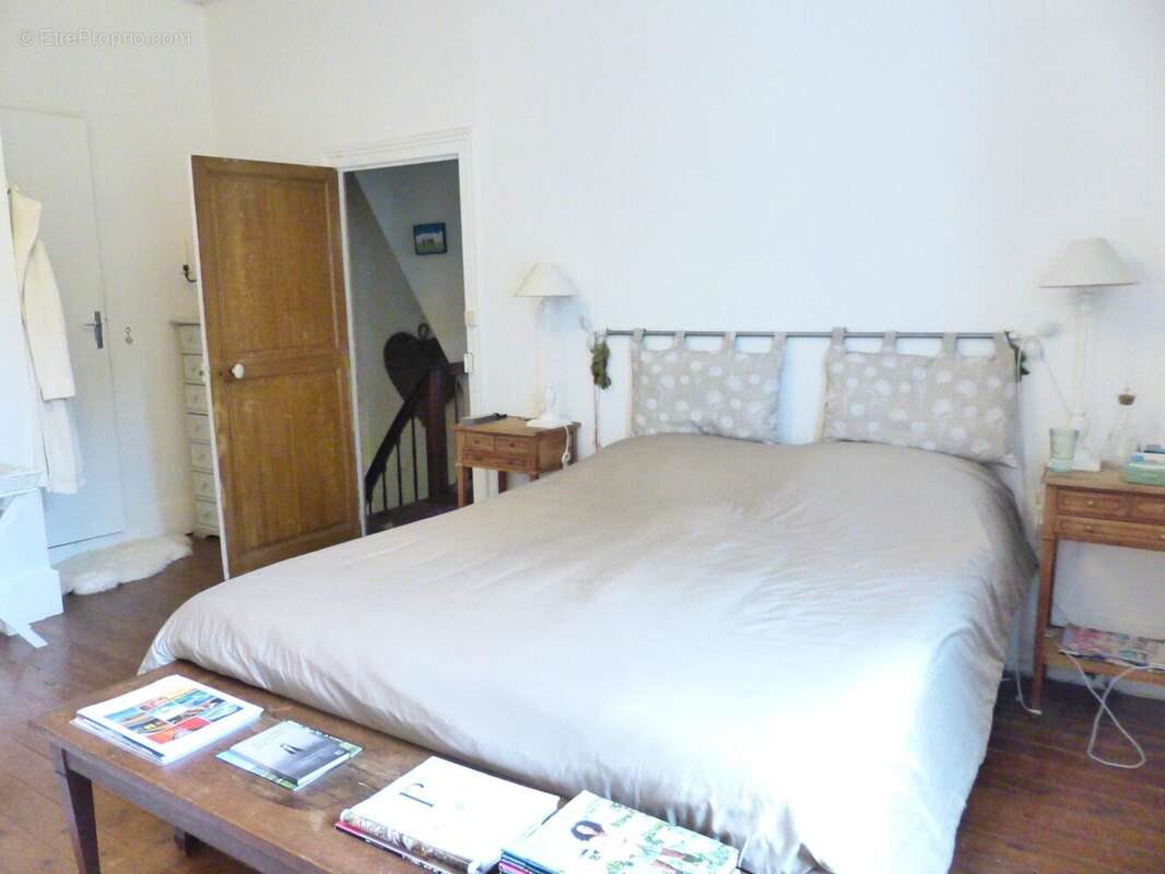 Maison à COUR-CHEVERNY