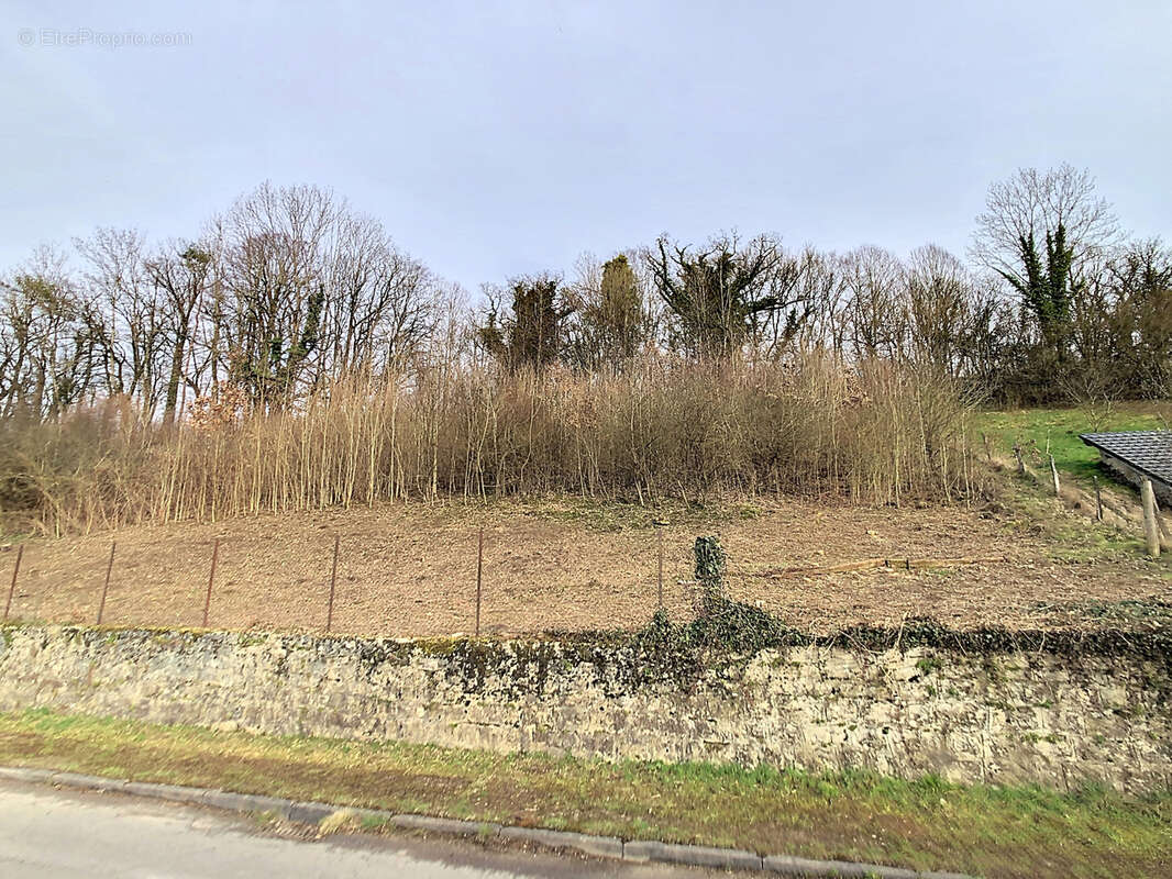 Terrain à LEBETAIN