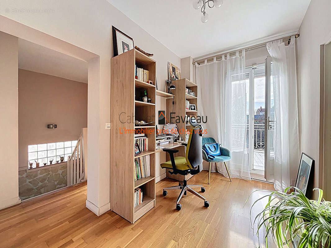 Maison à CHOISY-LE-ROI