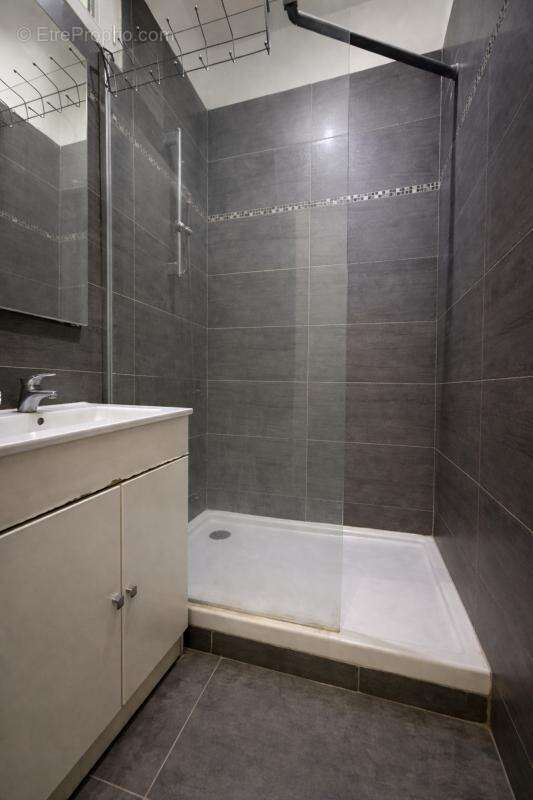 Appartement à MARSEILLE-3E