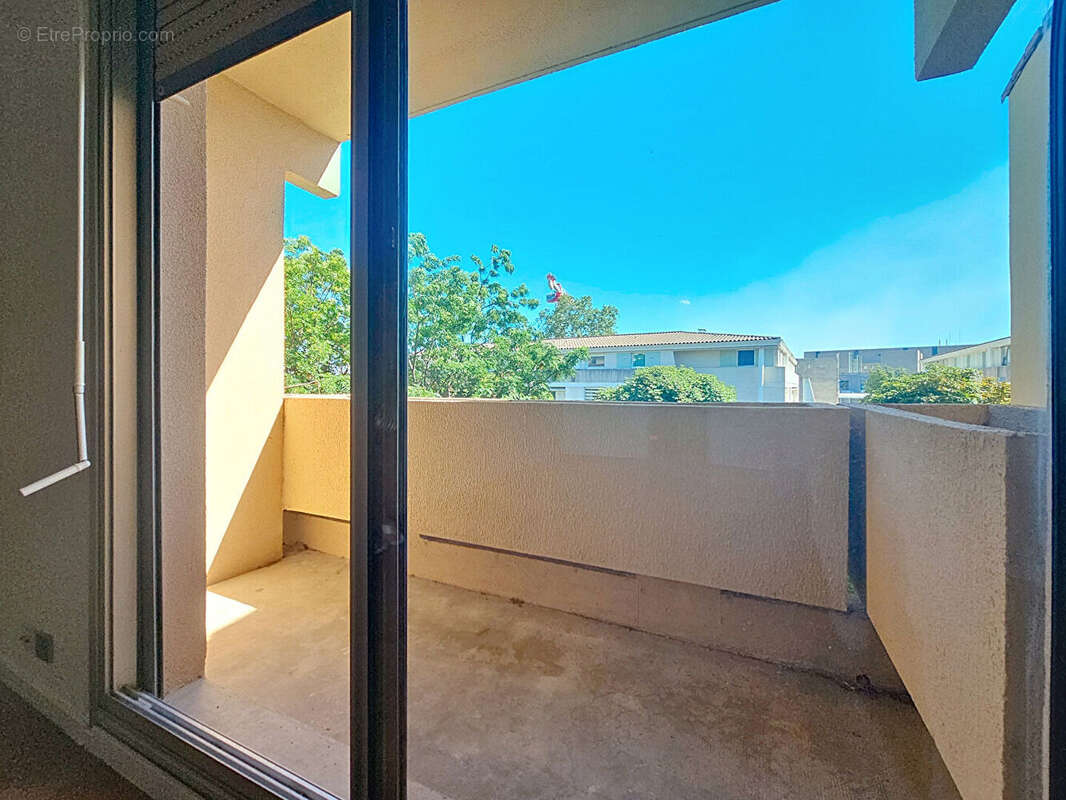 Appartement T1 à Avignon - Excellent état, avec ascenseur, parking et cave - photo 6