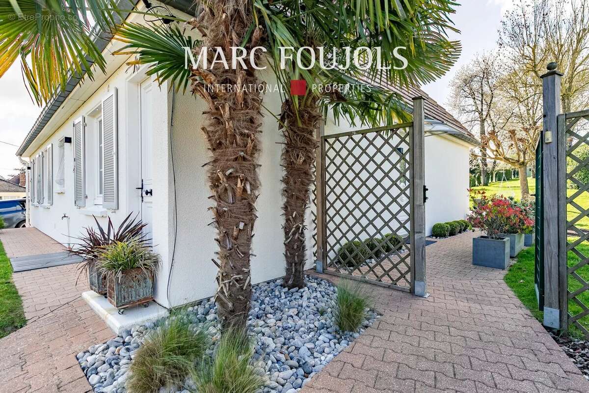 Maison à VERNEUIL-EN-HALATTE