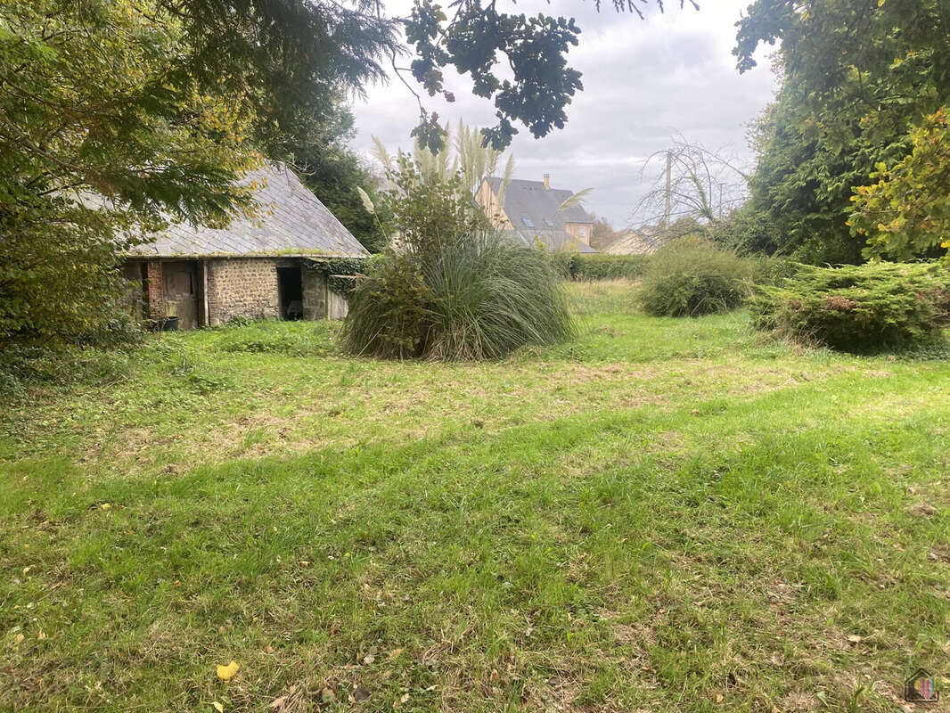 Terrain à EPREVILLE