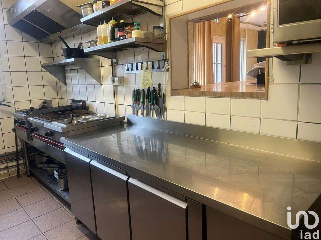 Photo 8 - Commerce à LA FRETTE-SUR-SEINE