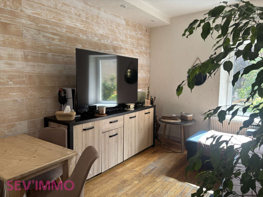 Cusset maisonde ville avec courette - photo 7